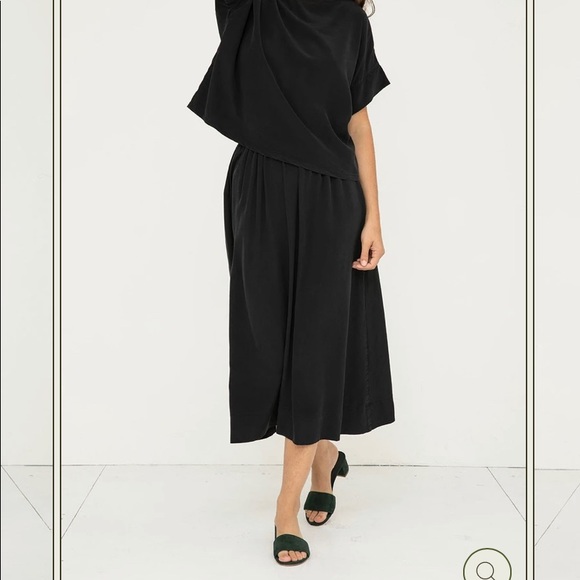 Elizabeth Suzann Black silk crepe Bell skirt XS - Picture 3 of 8